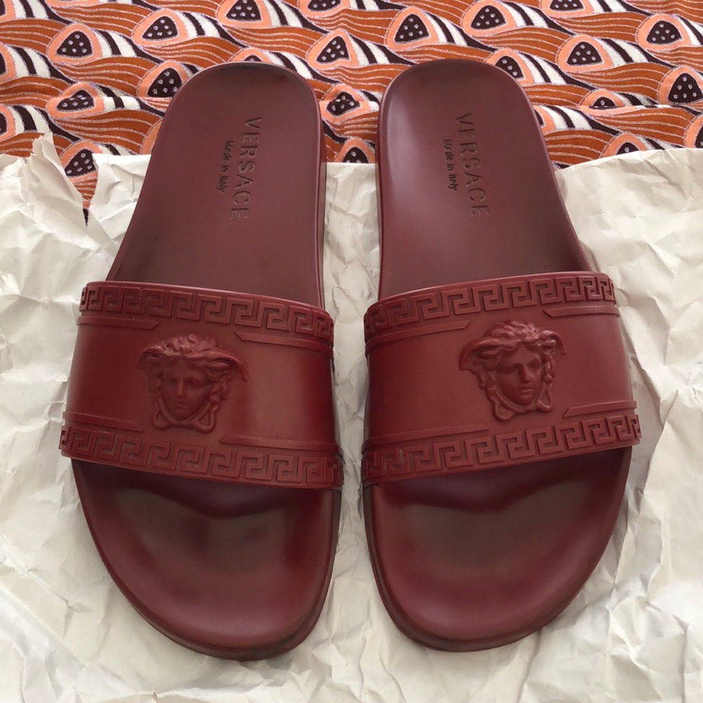 Men’s Versace Palazzo Medusa Pool Slides